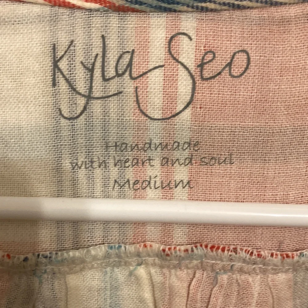 Kyla seo embroidered top - Picture 3 of 6